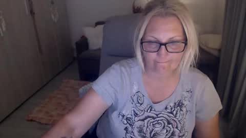 Alexxa online show from May 25, 7:13 pm