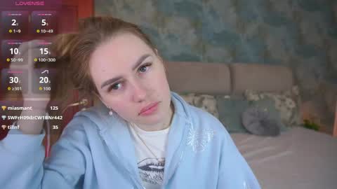 DivineJasss online show from April 5, 2:43 am