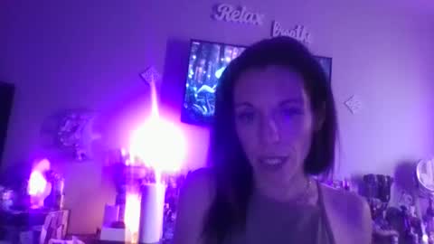 Snapshot of dixieglam chatting on March 3, 4:32 pm dixieglam online show from March 3, 4:32 pm