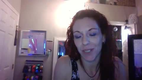 Snapshot of dixieglam chatting on February 27, 1:27 am dixieglam online show from February 27, 1:27 am