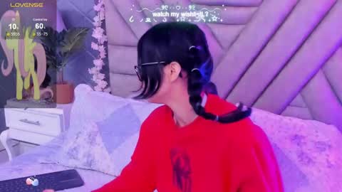 DogirlyWoof online show from March 4, 7:08 am