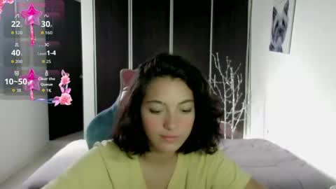 DOLCE XOXO online show from June 21, 1:04 pm