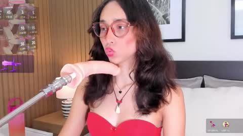 Bella  online show from October 29, 8:00 pm