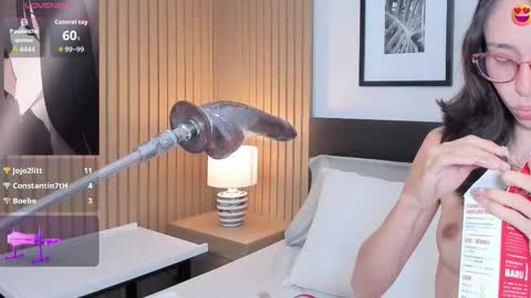 Bella  online show from October 12, 8:44 pm