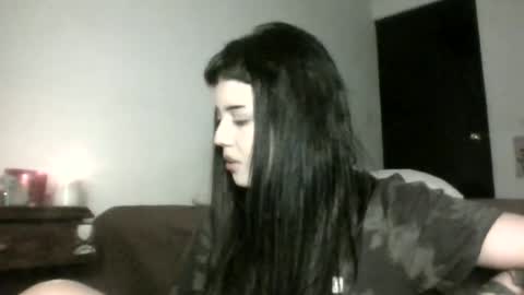 doll_dollys_ online show from June 17, 12:45 am