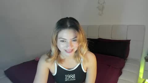 doll_oriana online show from April 11, 8:56 pm