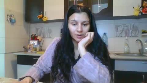 Snapshot of doll_stylish_ chatting on January 27, 6:52 am dol online show from January 27, 6:52 am