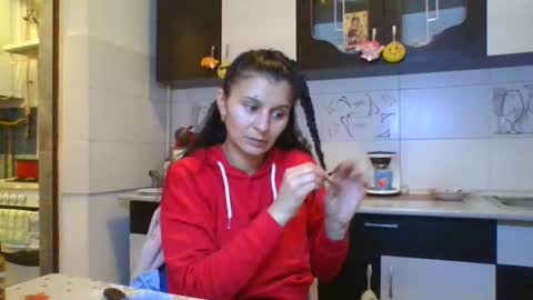Snapshot of doll_stylish_ chatting on February 6, 10:32 pm dol online show from February 6, 10:32 pm
