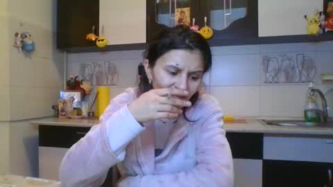 Snapshot of doll_stylish_ chatting on January 18, 10:17 pm dol online show from January 18, 10:17 pm