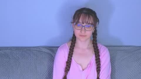 Tessa online show from May 26, 3:22 pm