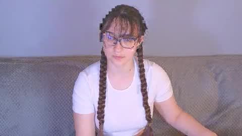Tessa online show from May 11, 7:43 am