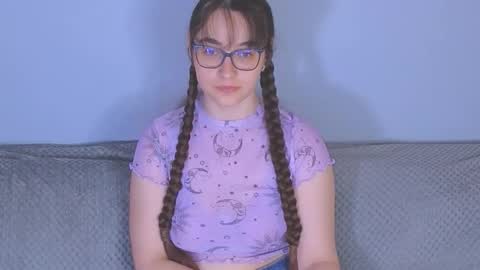 Tessa online show from May 12, 7:38 am