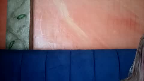 dollvexia_ online show from March 16, 7:40 pm