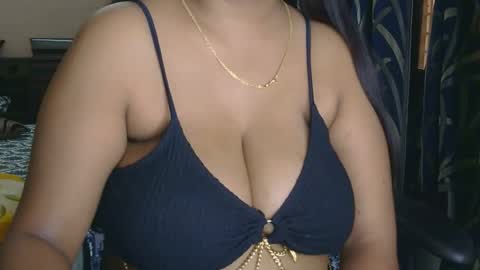 dolly_2 online show from October 14, 6:49 am