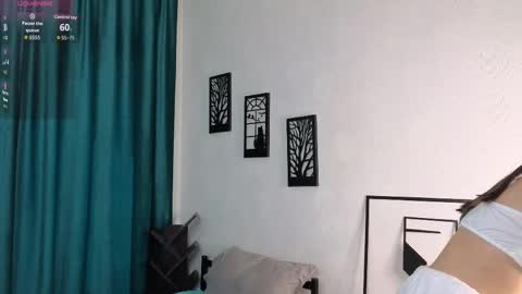 Aika online show from April 10, 11:05 am