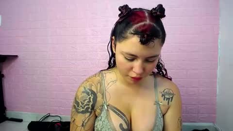   online show from September 22, 1:09 pm