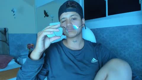 Dominick  online show from October 15, 5:10 am