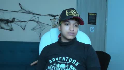 Dominick  online show from October 18, 5:32 am