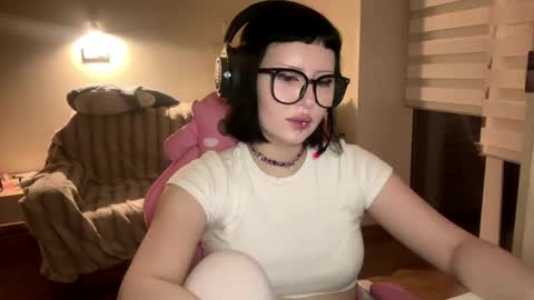 Cati online show from May 6, 2:54 pm