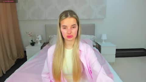 Donna On GMT2 Mon-Fri 3-9 AM online show from May 26, 11:59 pm