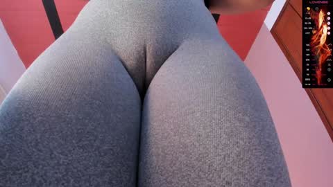 Paula DiazGMT-5 0730 - 1400 online show from January 20, 12:28 pm