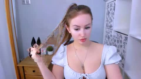 DonnaSensual online show from February 10, 4:43 pm