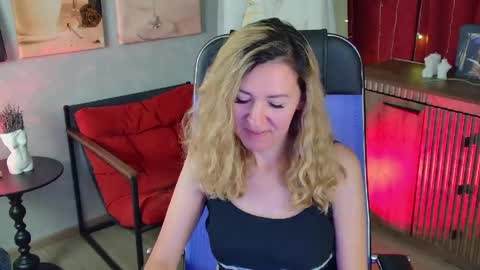 Donna online show from May 18, 6:36 pm