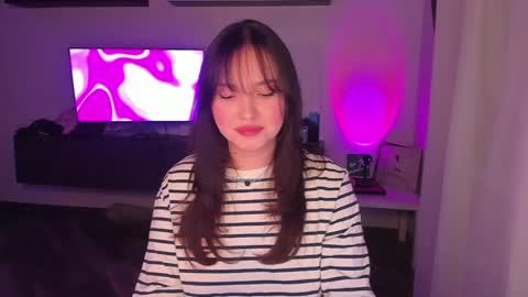 Dora Charmer online show from May 23, 5:33 pm