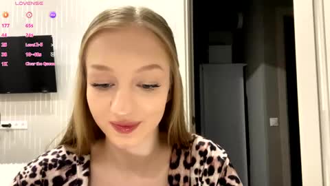 Anika online show from May 24, 9:14 pm