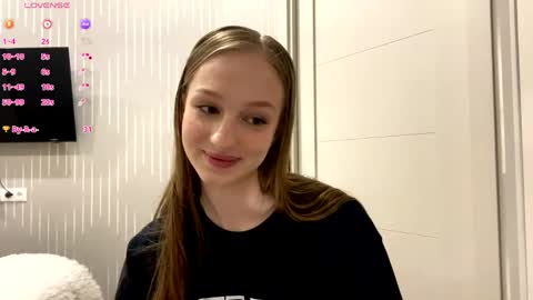 Anika online show from May 13, 7:08 pm