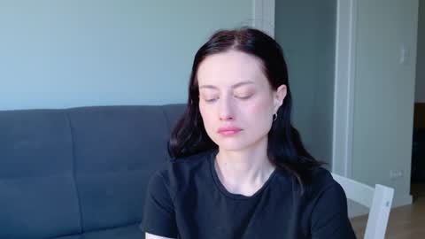 dormineaa online show from July 25, 6:31 am