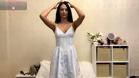 Kate online show from May 7, 5:27 pm