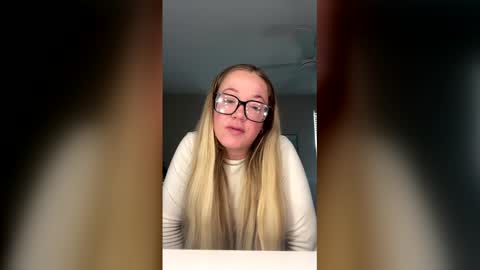 doubleddee22 online show from March 22, 6:25 pm