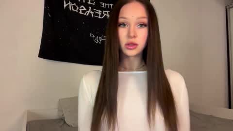 MOLLYYYY dont forget to give me a thumb up online show from October 16, 11:46 am