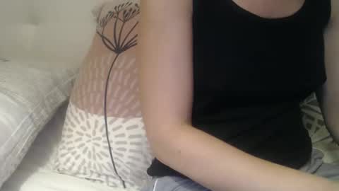 Douce Elsa online show from September 21, 8:18 pm
