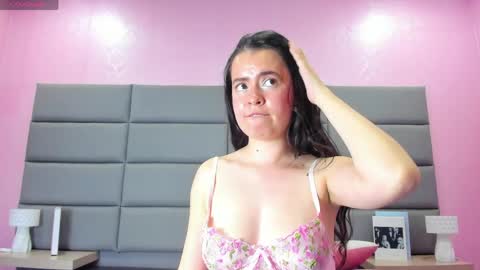 dovemullerr2 online show from May 8, 11:06 pm