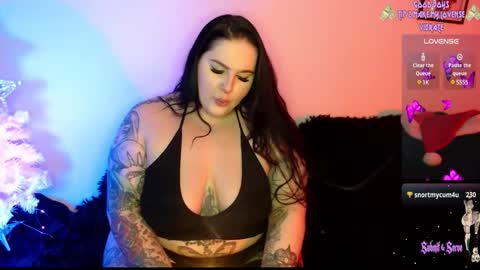 DownWithTheThiccness online show from December 13, 9:09 pm