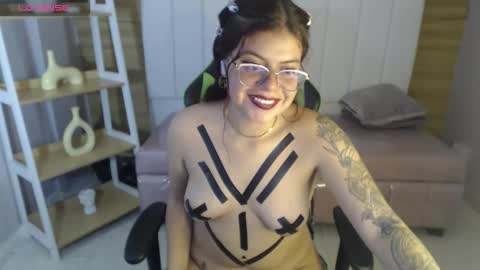 Draviana  online show from November 16, 3:19 am