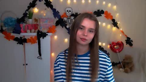 Mari online show from November 3, 9:13 am