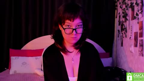 Snapshot of dreamgirllove chatting on October 1, 4:50 am Billy online show from October 1, 4:50 am