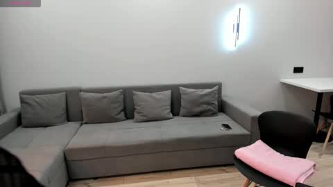 dreamora online show from September 21, 2:59 pm