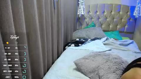 Sophia online show from June 21, 2:48 am