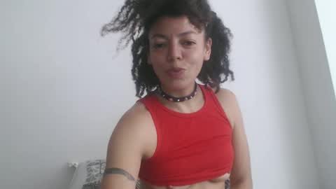 DreamyLatina online show from May 18, 1:17 pm
