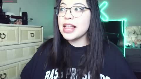 Drizzypeach602 online show from March 18, 2:38 am