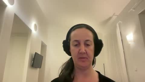 Dr. Resa online show from February 22, 4:41 pm