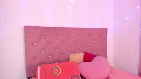 Dulce online show from March 6, 2:12 pm