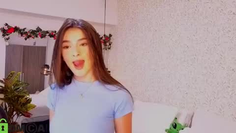 dulce_isabel_ online show from May 25, 3:49 am