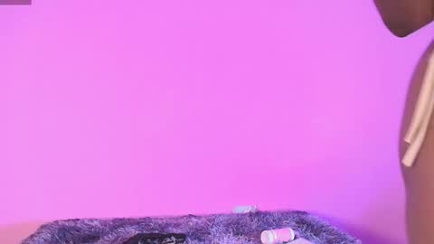   online show from February 25, 6:28 pm