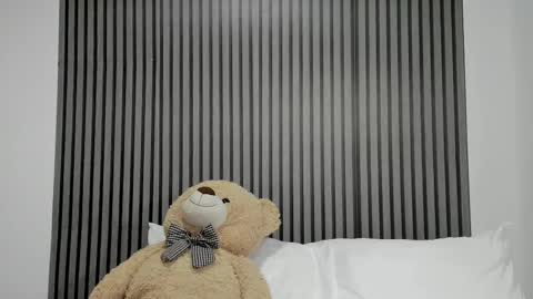 Dulce  online show from October 9, 12:42 pm