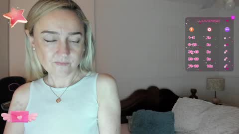 Snapshot of dulcejulia chatting on January 19, 7:37 pm Sweetnina online show from January 19, 7:37 pm